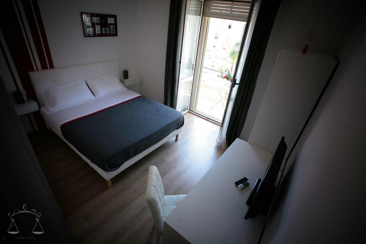 La Libra Rooms Cagliari Bagian luar foto